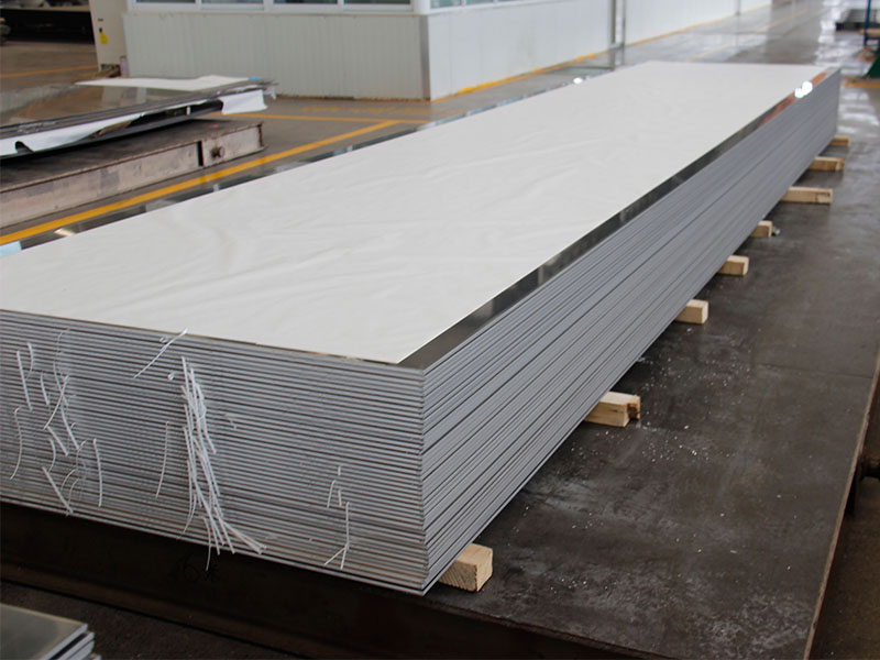 建筑用環保型材料3004鋁板一噸價格多少？